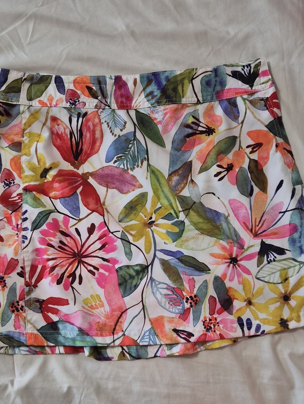 Ripskirt Hawaii-Floral Watercolor Mini Skirt in Multicolor